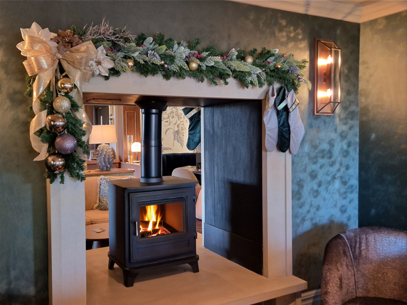Cook House Christmas Fireplace